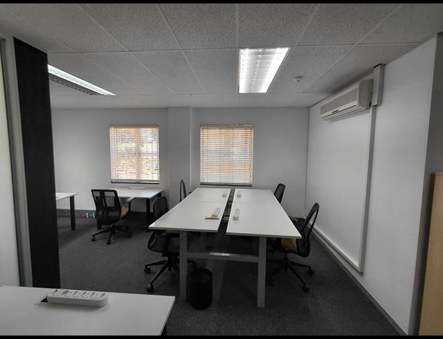 45M² OFFICE TO LET IN BRYANSTON